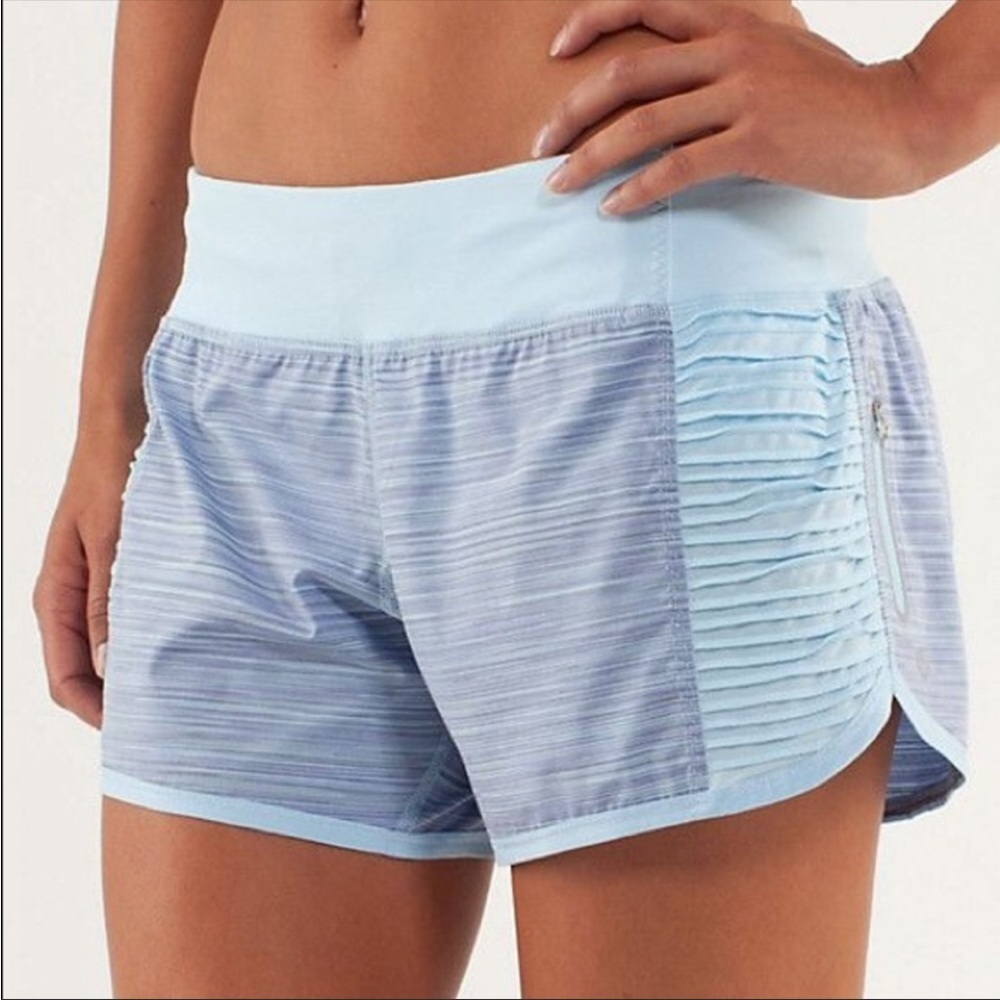 Lululemon Run Bright at Night Short Caspian Blue Size 4‎